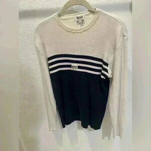Dolce and Gabbana long sleeve t-shirt size fits like Medium men